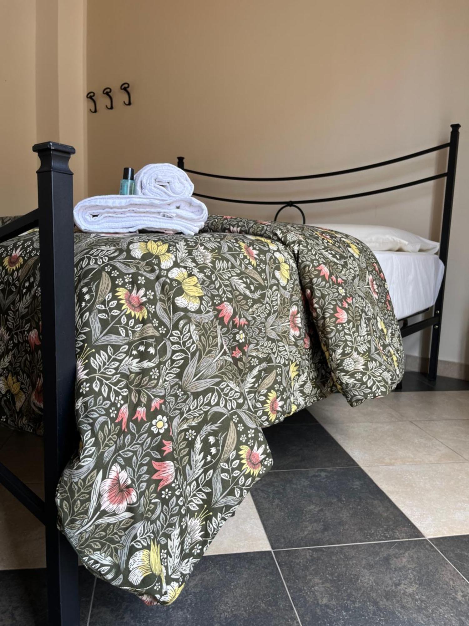 B & B Jasmine Santa Teresa Di Riva Zewnętrze zdjęcie